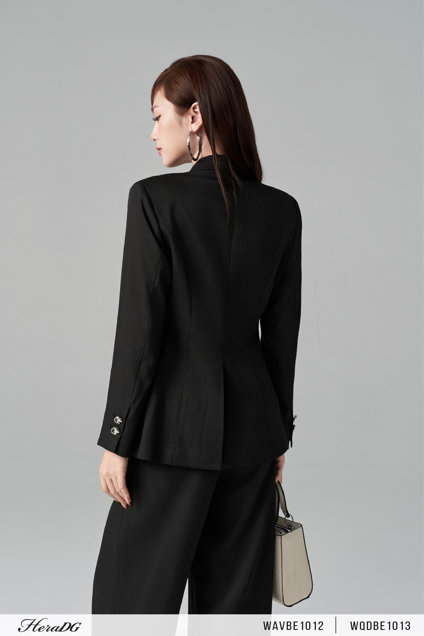 Ảnh của Quần ống suông túi chéo, khoá sau